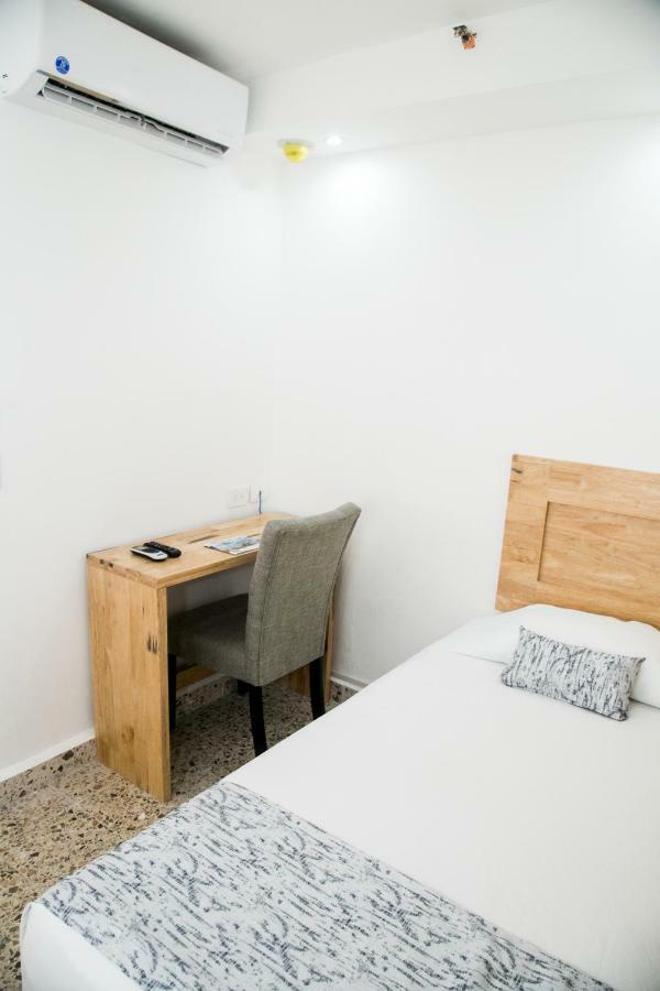 Booking 500 Monterrey Eksteriør billede