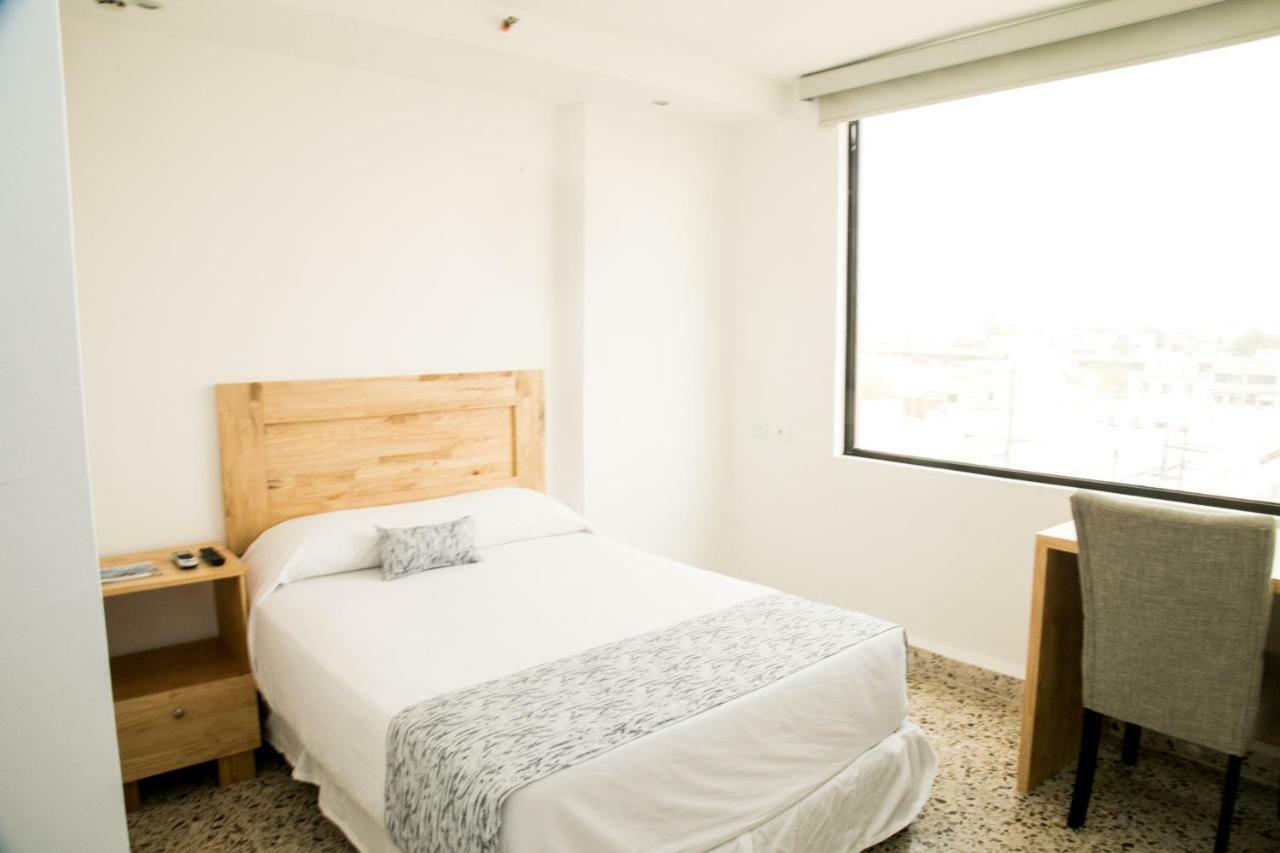 Booking 500 Monterrey Eksteriør billede