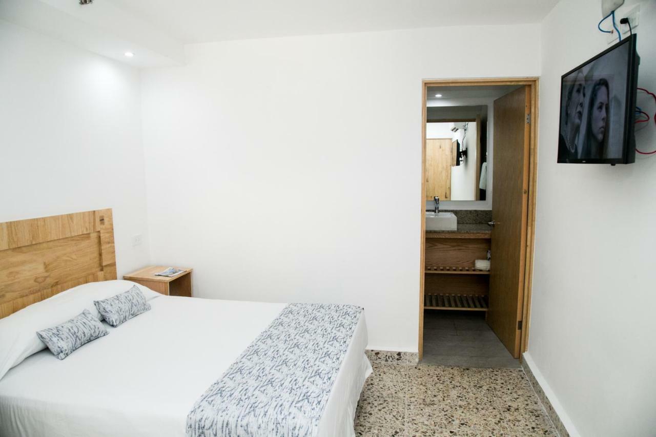 Booking 500 Monterrey Eksteriør billede