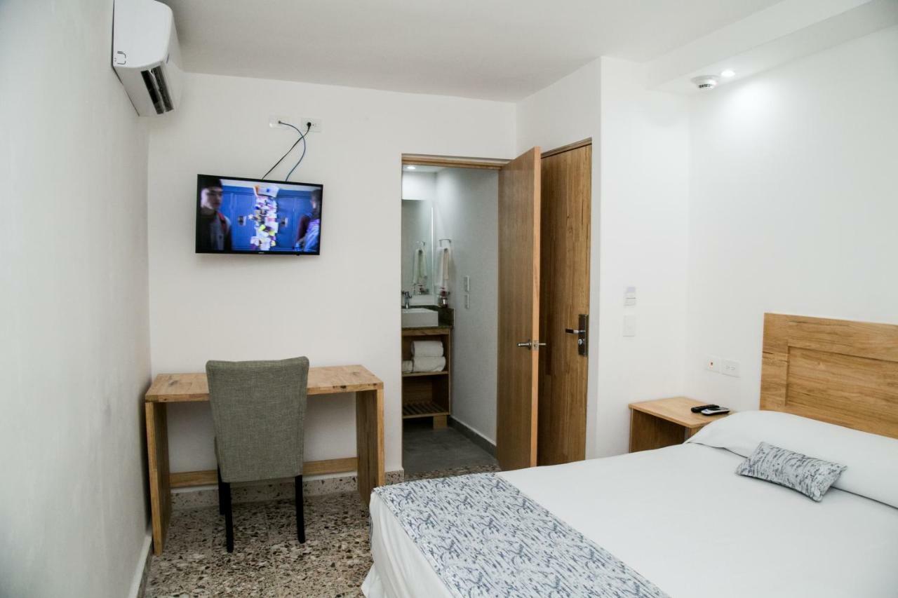 Booking 500 Monterrey Eksteriør billede