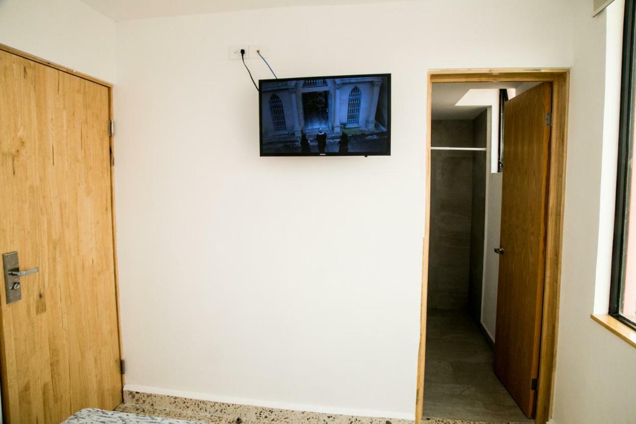 Booking 500 Monterrey Eksteriør billede